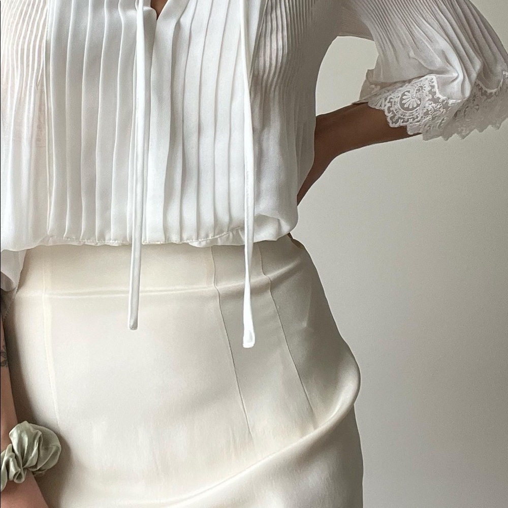 Vintage 100% silk pencil skirt